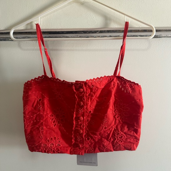 DRA Los Angeles Red Crop Top Size S NWT - Picture 1 of 4
